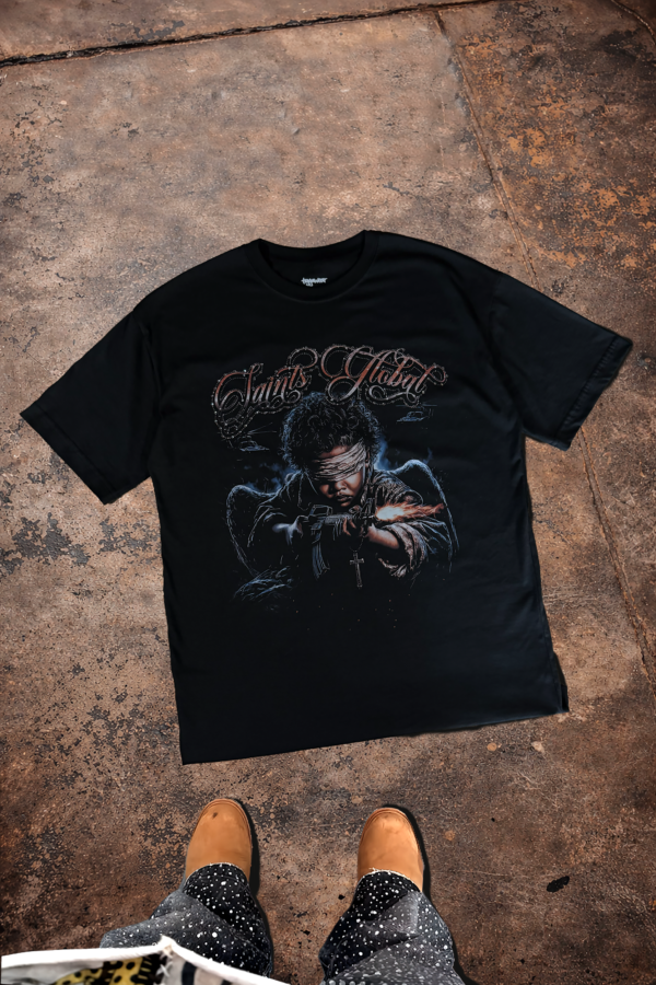 Remera Divine War con VVS